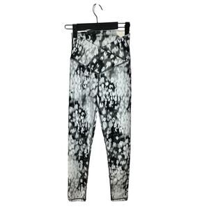 Offline by Aerie 7/8 High-Rise Leggings – Black & White Print 🖤🤍 NWT Small